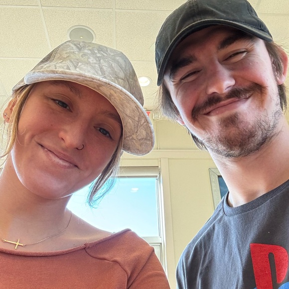 Meet your Posher, Sade - Picture 4 of 6